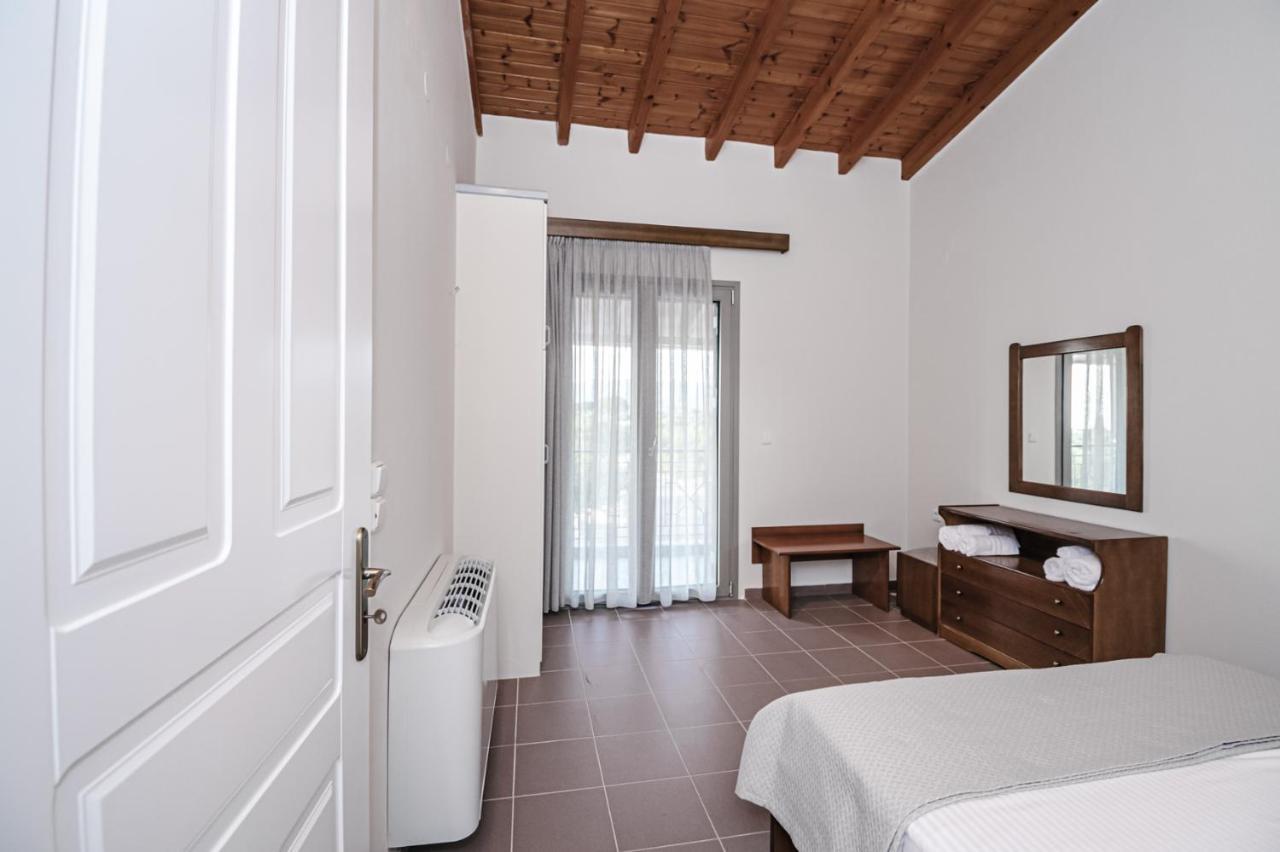 Terra Helios Suites & Studios Kyparissia Pokój zdjęcie