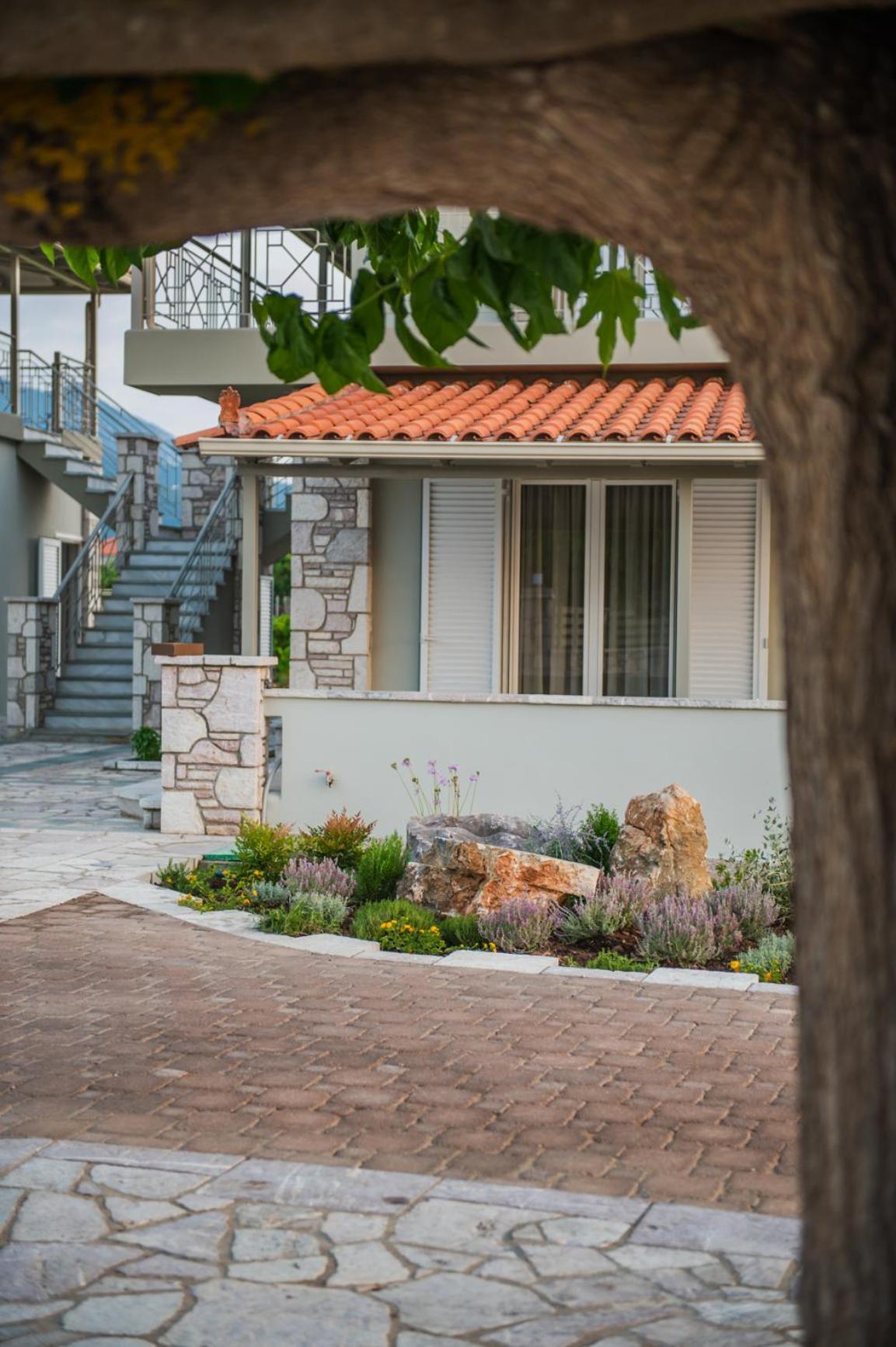 Terra Helios Suites & Studios Kyparissia Zewnętrze zdjęcie